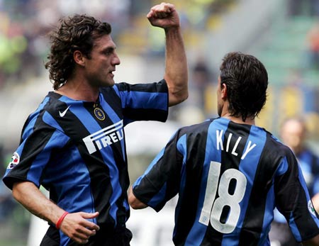 中国冰壶男队5连胜锁定循环赛前三 向米兰冬奥席位冲刺