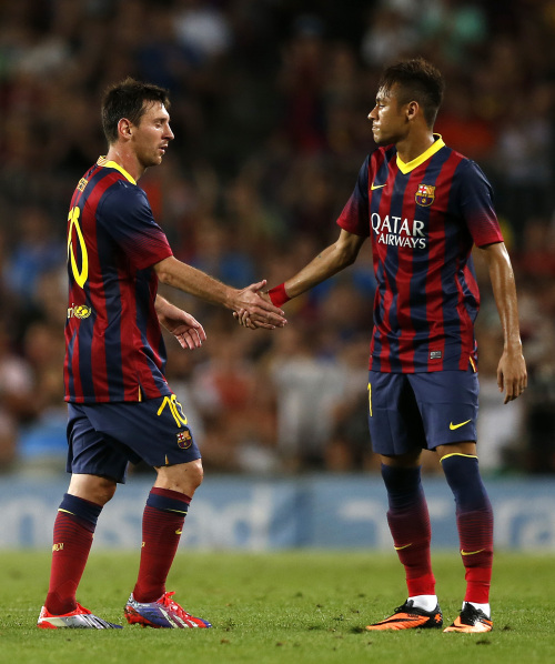 中场多次制造威胁，表现亮点突出