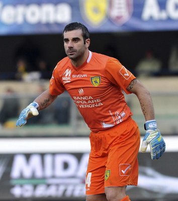 篮球CBA球队更换外援，期待改善进攻