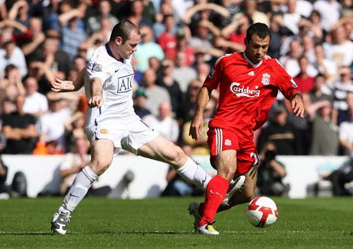 德天空：曼联已向莱比锡明确表示，他们仍在对谢什科的竞争中